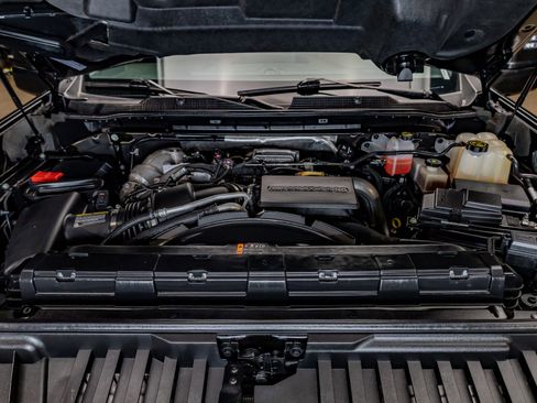 Used 2022 Chevrolet Silverado 2500 LTZ w/ LTZ Plus Package image 34