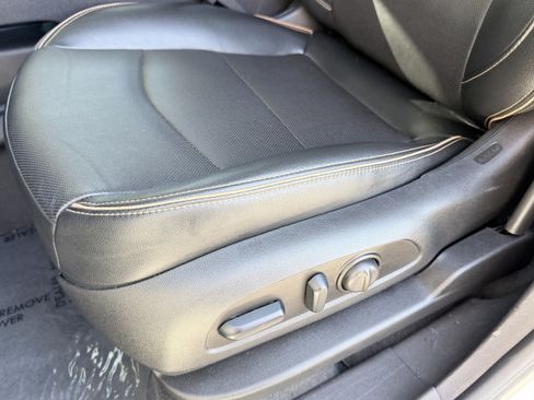 Used 2024 GMC Terrain AT4 image 15