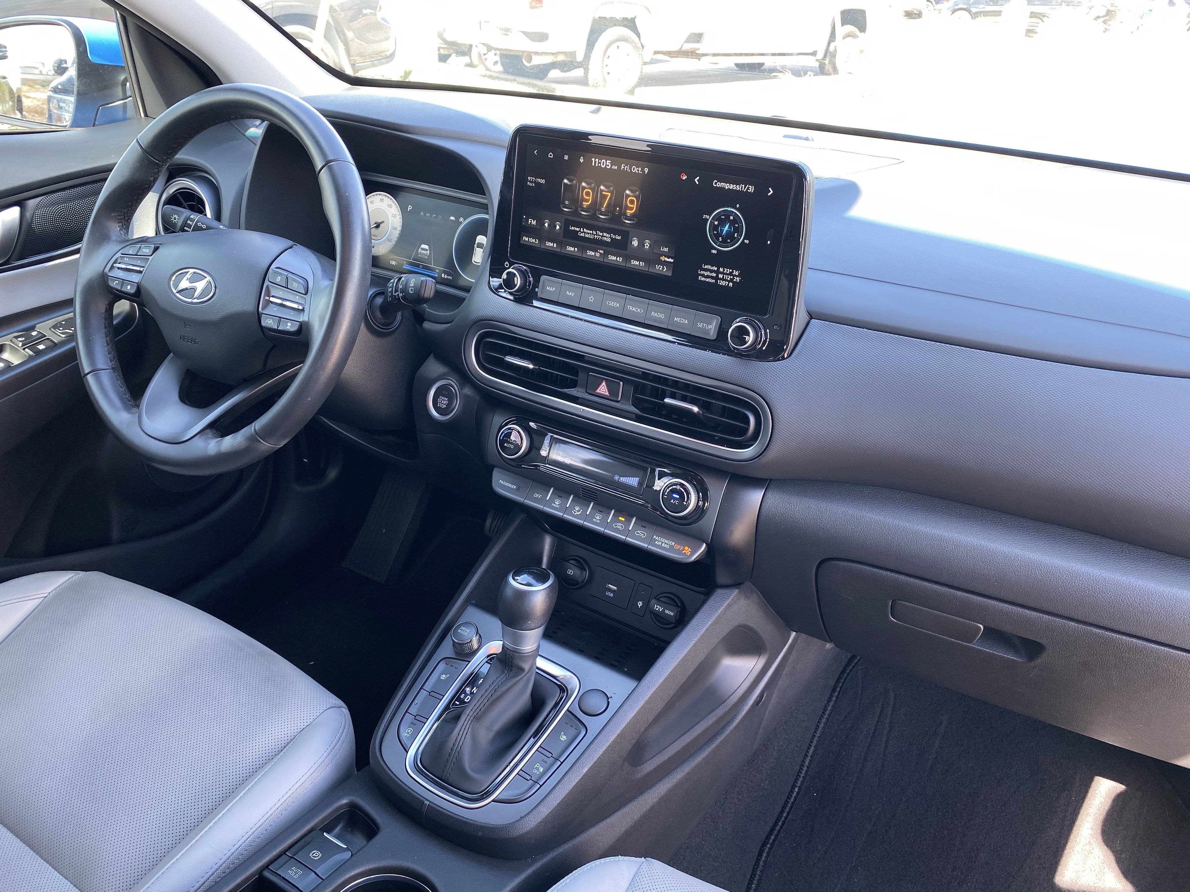 Certified 2022 Hyundai Kona Limited FWD image 12