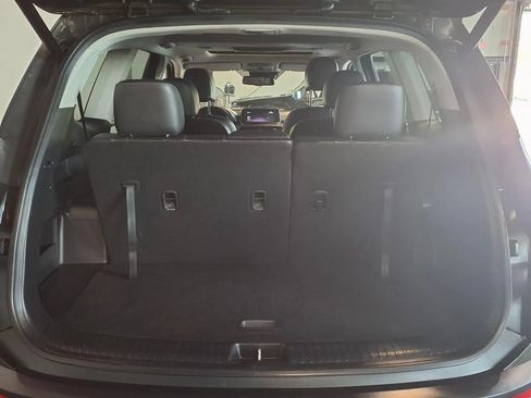 Used 2021 Kia Telluride EX w/ EX Premium Package FWD image 8