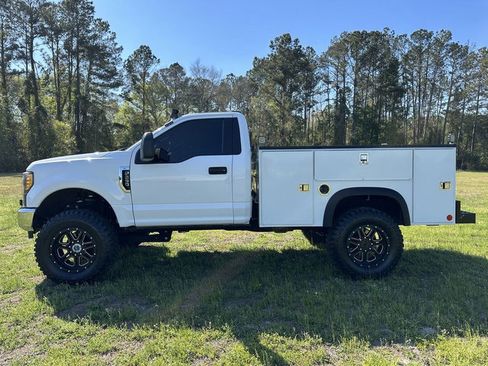 Used 2021 Ford F250 XL w/ Power Equipment Group image 8