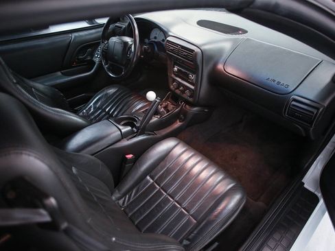 Used 2000 Chevrolet Camaro Z28 w/ SS Performance/Appearance Pkg image 21