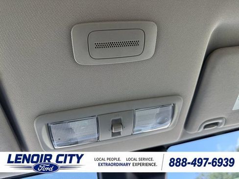 Used 2022 Nissan Frontier SV AWD/4WD image 17