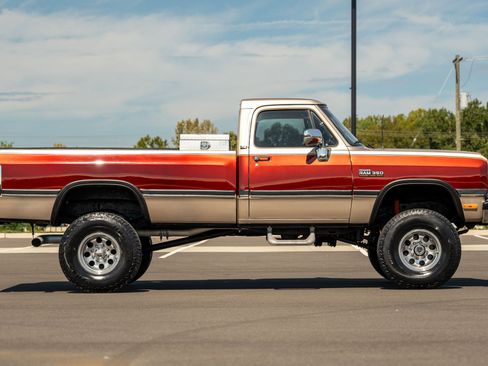 Used 1992 Dodge D/W Truck 350 image 24