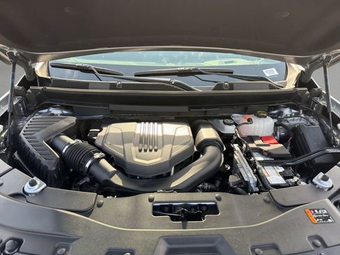 Used 2024 Chevrolet Traverse LT image 21