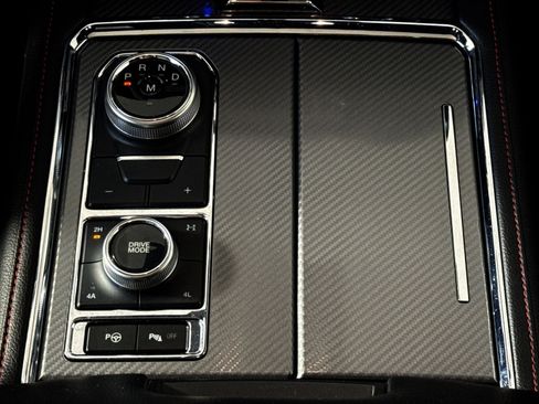 Used 2020 Ford Expedition Limited w/ Equipment Group 303A AWD/4WD image 22