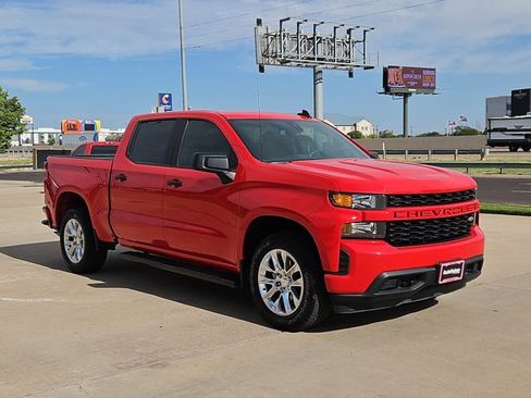 Used 2022 Chevrolet Silverado 1500 Custom w/ Safety Confidence Package RWD image 3