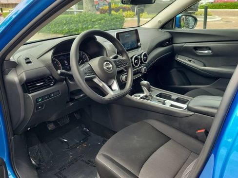 Used 2024 Nissan Sentra SV FWD image 10