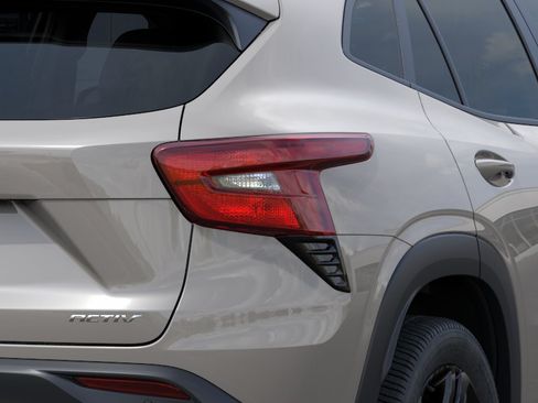 New 2026 Chevrolet Trax ACTIV w/ Driver Confidence Package FWD image 11