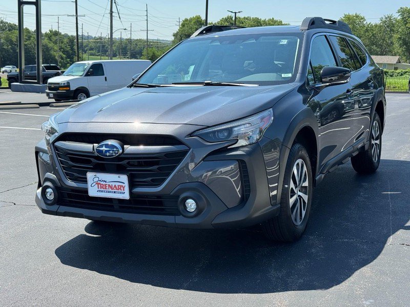 Used 2023 Subaru Outback Premium AWD/4WD image 8