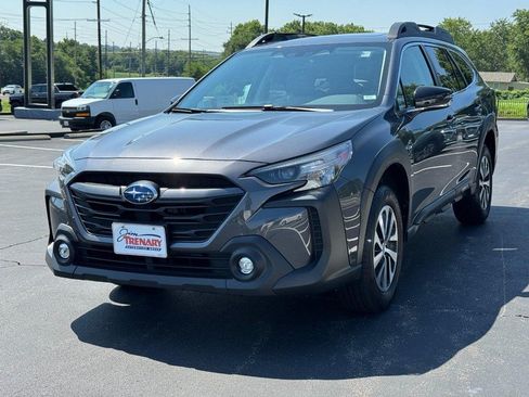 Used 2023 Subaru Outback Premium AWD/4WD image 8