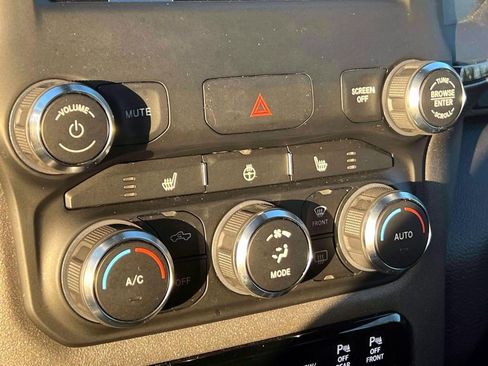 Certified 2023 RAM 1500 Big Horn image 30