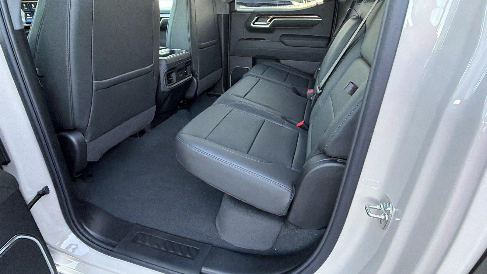 New 2026 Chevrolet Silverado 1500 RST AWD/4WD image 19