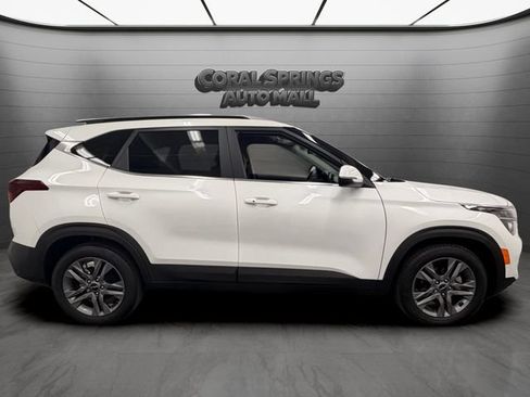 Certified 2023 Kia Seltos S w/ Navigation Package FWD image 6