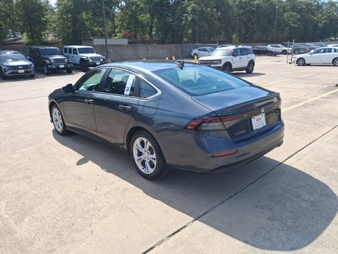 Used 2025 Honda Accord LX image 8