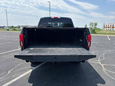Used 2019 Ford F150 Limited image 14