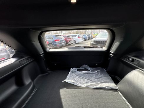 New 2025 Jeep Grand Cherokee Laredo X w/ Trailer Tow Package image 36