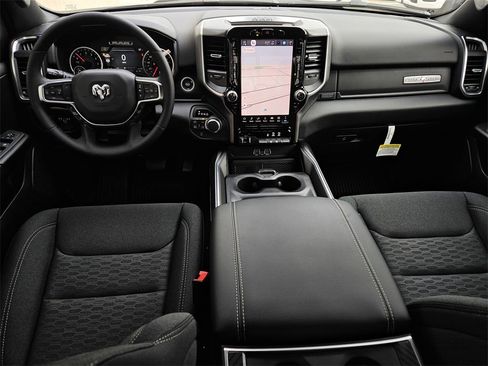 New 2026 RAM 1500 4x4 Crew Cab image 10