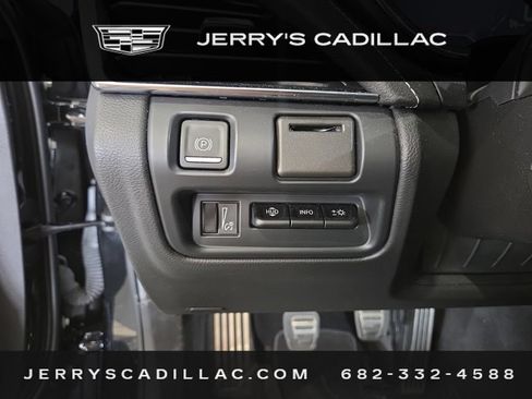 Used 2024 Cadillac CT5 V Blackwing w/ Carbon Fiber Package 2 RWD image 16