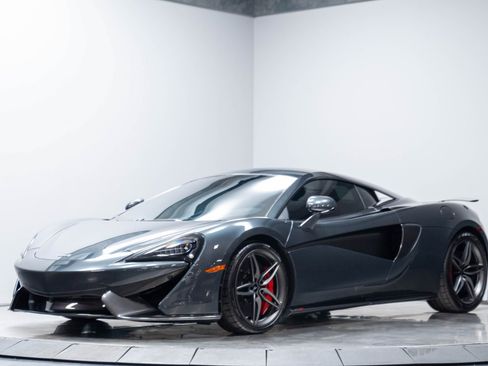 Used 2019 McLaren 570S Coupe RWD image 2