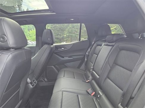 New 2025 Chevrolet Equinox LT w/ Convenience Package II image 14