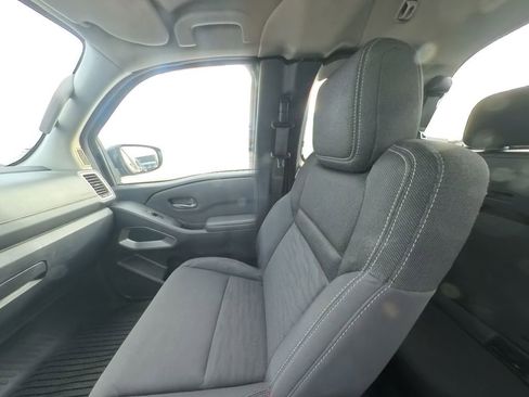 Used 2023 Nissan Frontier SV w/ Technology Package image 26