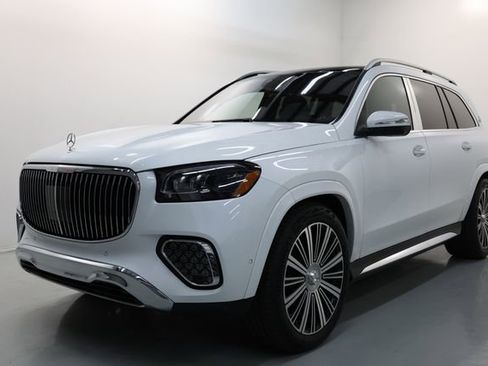 Used 2026 Mercedes-Benz Maybach GLS 600 4MATIC image 1