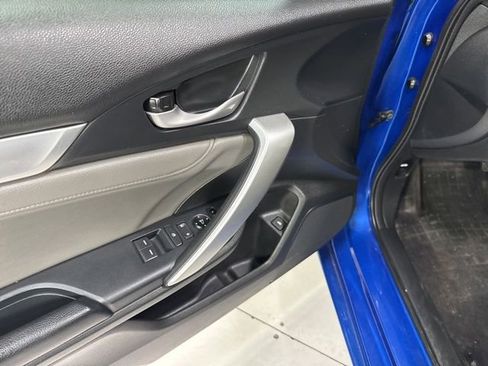 Used 2018 Honda Civic EX-L image 11