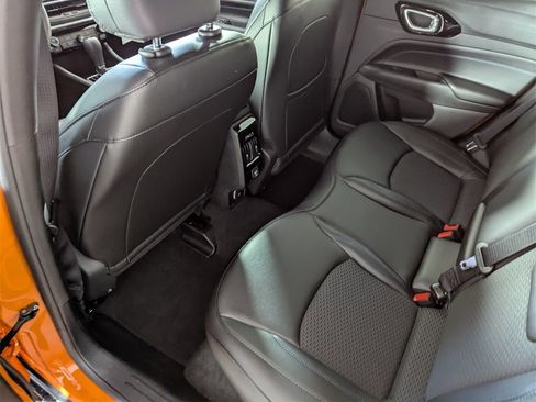 New 2026 Jeep Compass Latitude image 15