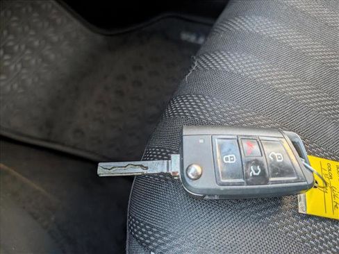 Certified 2023 Volkswagen Jetta Sport image 36