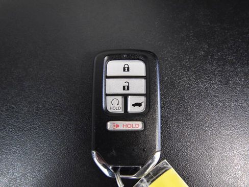 Used 2022 Honda Pilot Sport image 39