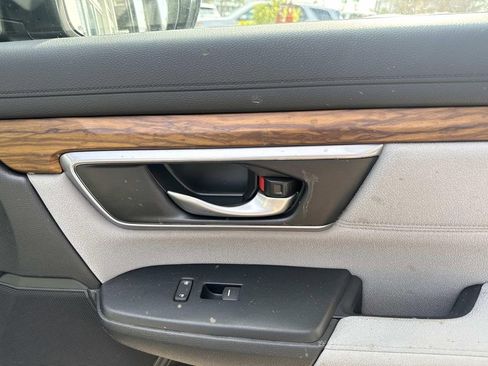 Used 2017 Honda CR-V EX image 15