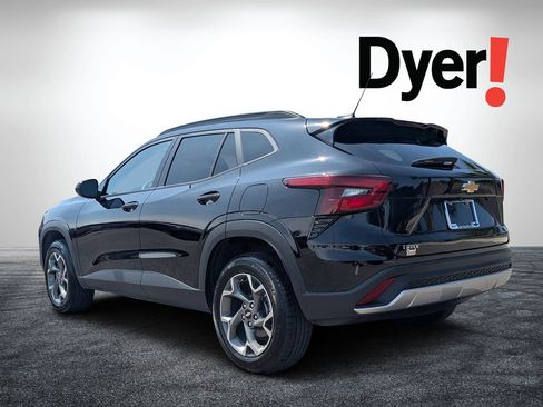 Certified 2025 Chevrolet Trax LT image 6