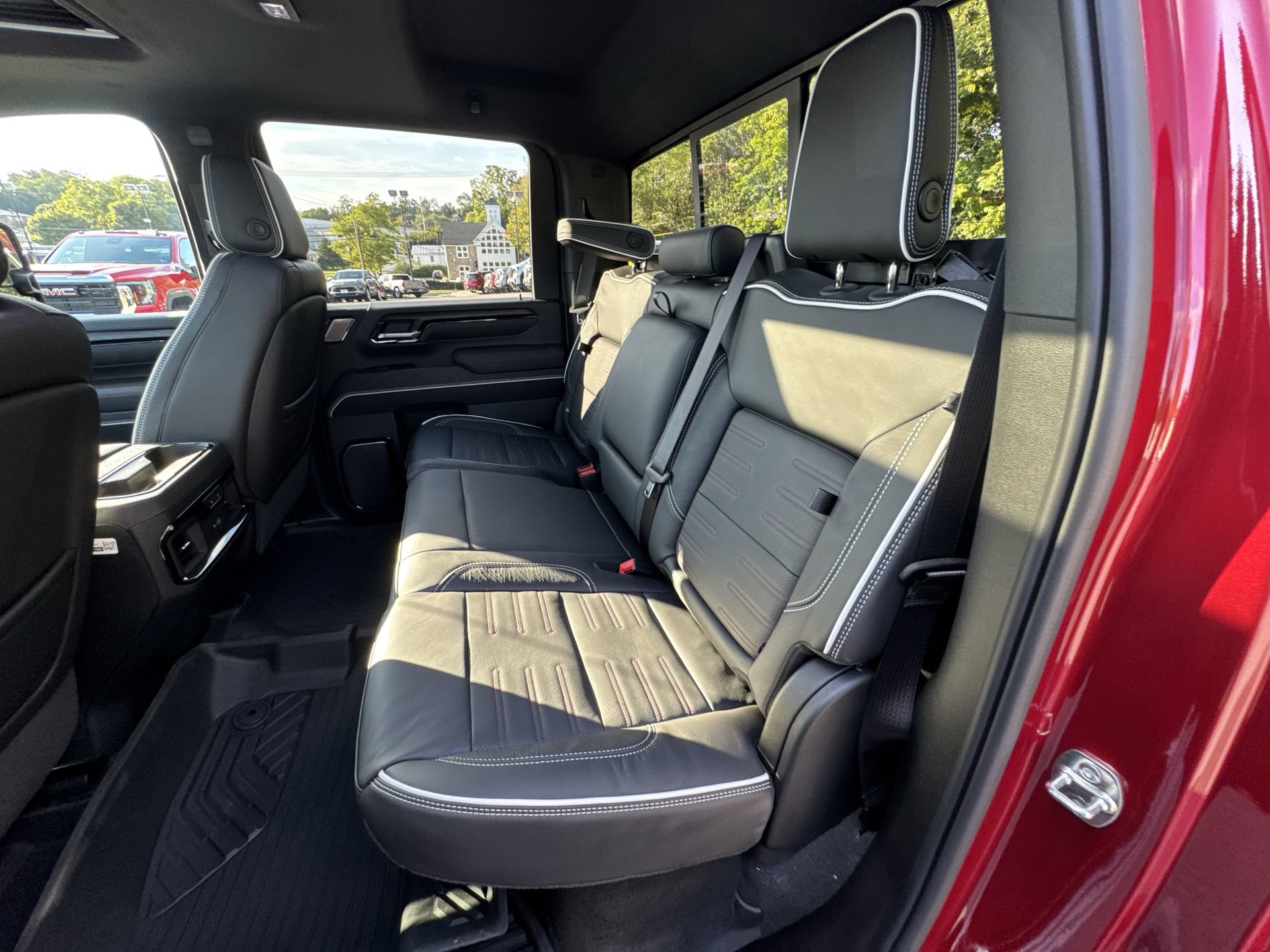 New 2026 GMC Sierra 2500 AT4X w/ AT4X AEV Edition AWD/4WD image 25