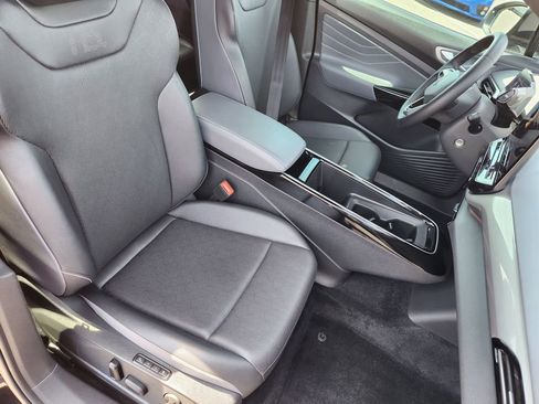 Certified 2023 Volkswagen ID.4 Pro S Plus AWD/4WD image 11