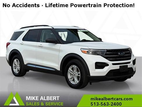 Used 2022 Ford Explorer XLT image 1