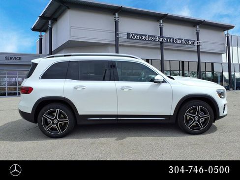 Used 2026 Mercedes-Benz GLB 250 4MATIC image 2