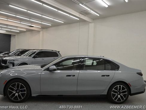 Used 2023 BMW 760i xDrive w/ Parking Assistance Package image 4