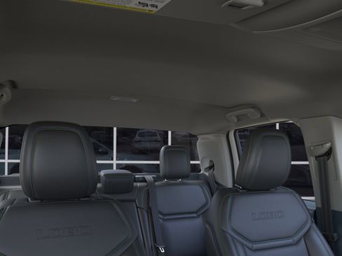 New 2025 Ford Maverick Lobo AWD/4WD image 12