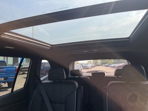 New 2026 Buick Enclave Avenir w/ Super Cruise Package image 25