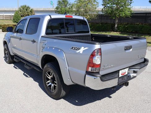 Used 2014 Toyota Tacoma PreRunner w/ SR5 Package image 11