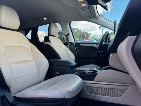 Used 2021 Ford Escape SEL AWD/4WD image 14