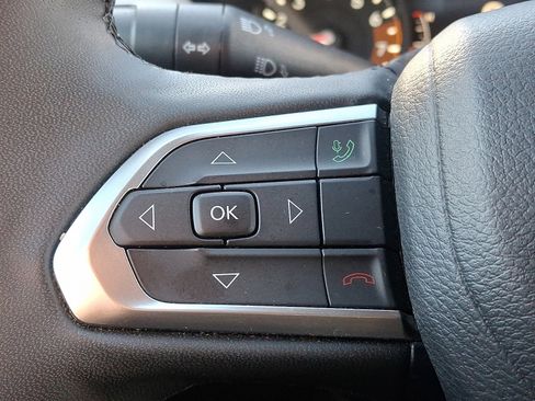 Certified 2024 Jeep Compass Limited image 22