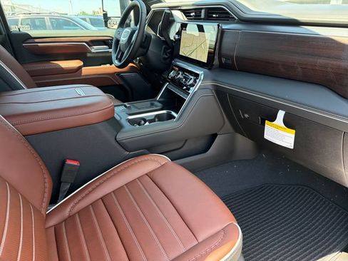 New 2026 GMC Sierra 2500 Denali Ultimate AWD/4WD image 22