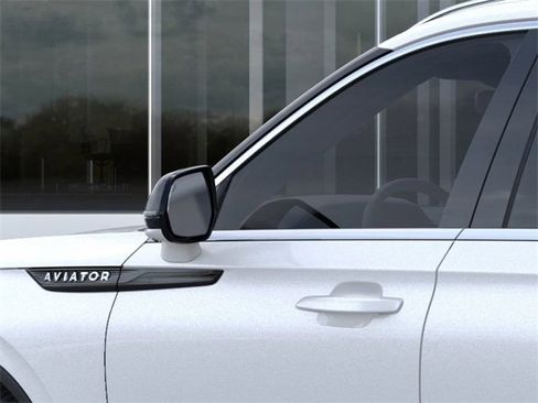 New 2026 Lincoln Aviator AWD image 20