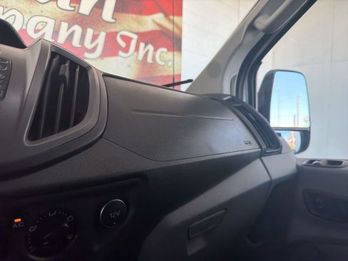 Used 2016 Ford Transit 150 XL image 28