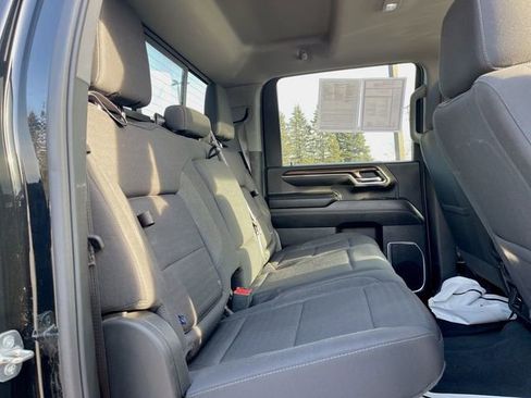 Used 2024 Chevrolet Silverado 2500 LT w/ Midnight Edition image 27