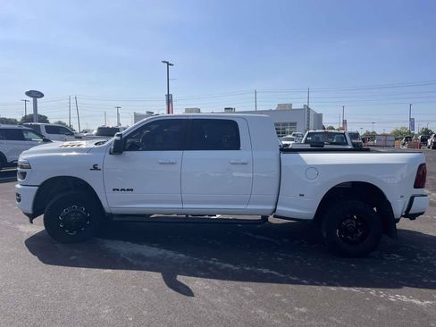 Used 2025 RAM 3500 Laramie w/ Night Edition AWD/4WD image 6