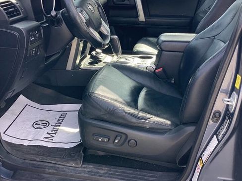 Used 2011 Toyota 4Runner Limited AWD/4WD image 8