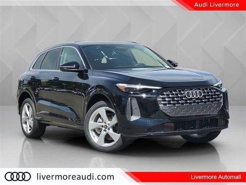 Used 2025 Audi Q5 Premium Plus w/ Premium Plus image 2